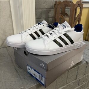 Adidas Grand Court 2.0K tennis shoes
